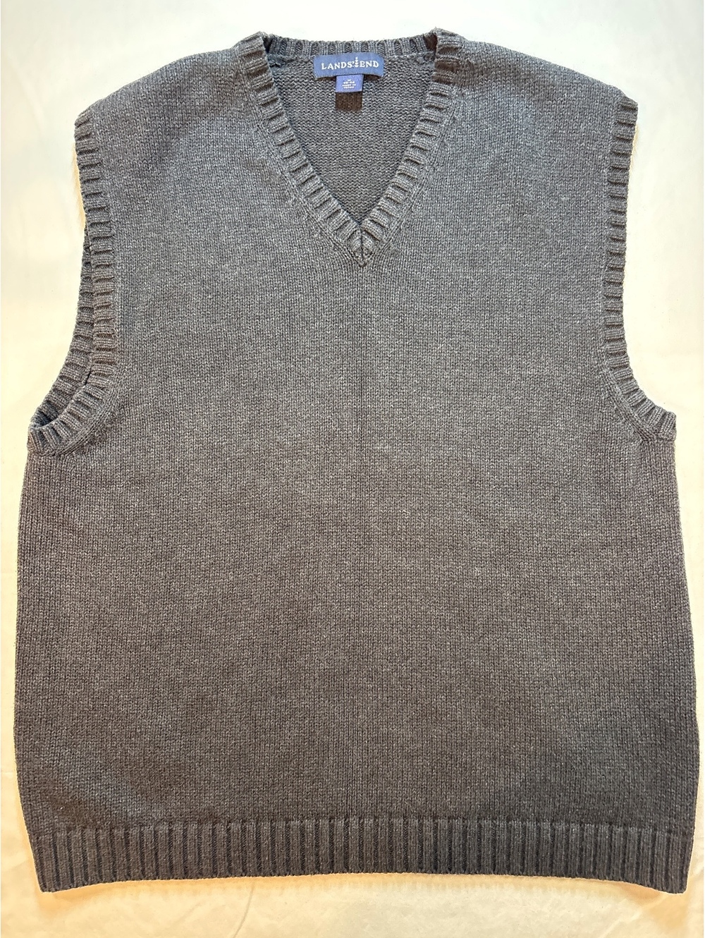 Vintage 1980’s Lands End V Neck Men’s M %100 Cotton Made in Japan Grey